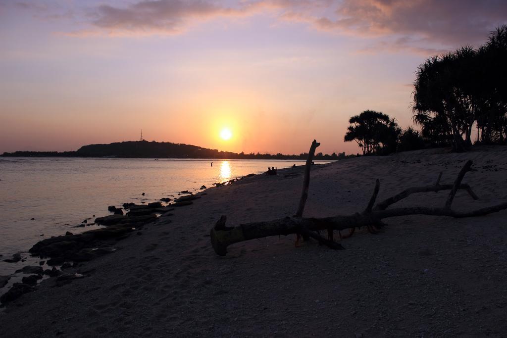 Gazebo Meno Hotel Gili Meno Exterior photo